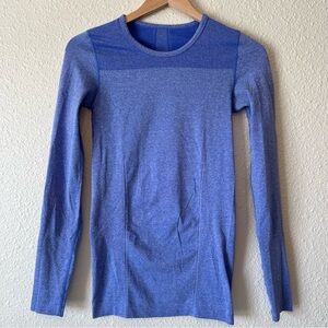 Fabletics Eureka Women's Seamless Long Sleeve Activewear Top Size XS/S Blue